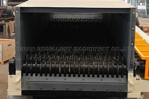 Roller Screen Self-cleaning Device Roller Screen Self-cleaning Device